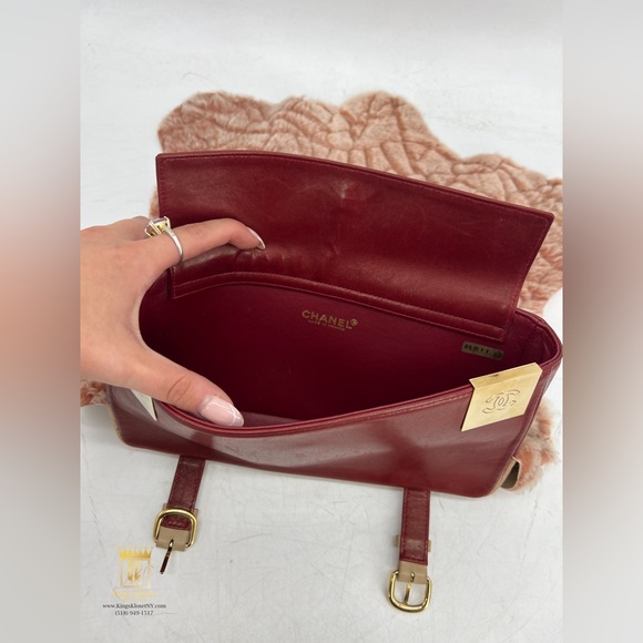 CHANEL Very Rare Chanel clutch with Shearling flap - Picture 10 of 12